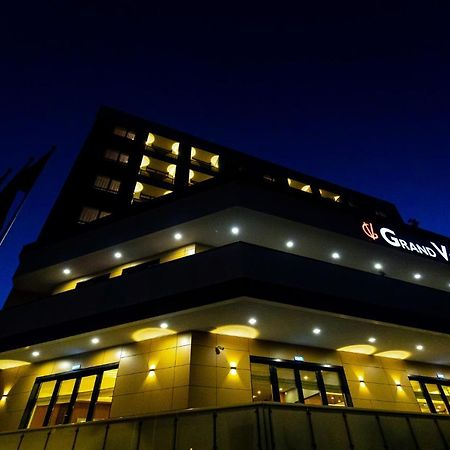Grand View Hotel & Suites Copou Jászvásár Kültér fotó