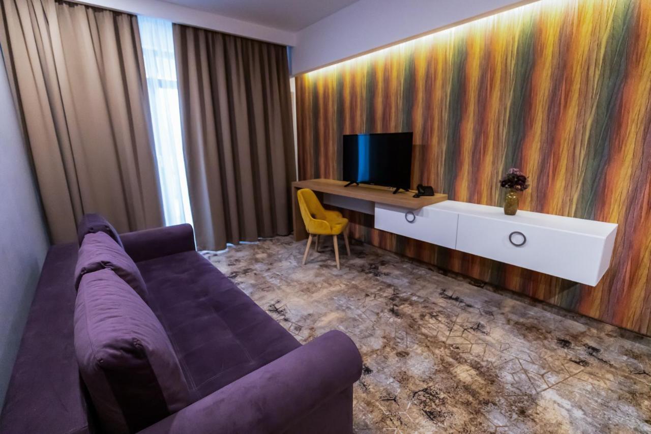 Grand View Hotel & Suites Copou Jászvásár Kültér fotó