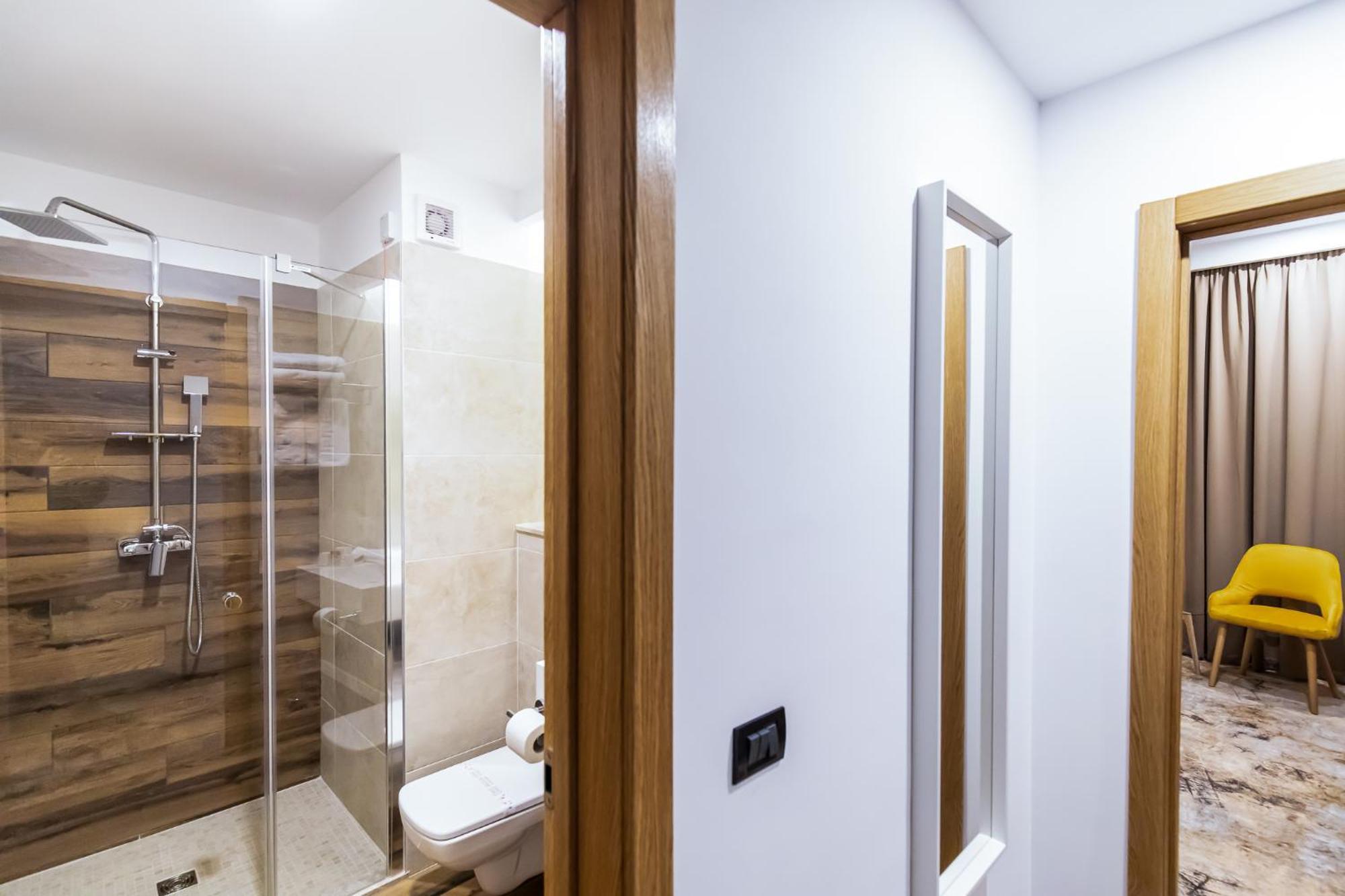 Grand View Hotel & Suites Copou Jászvásár Kültér fotó