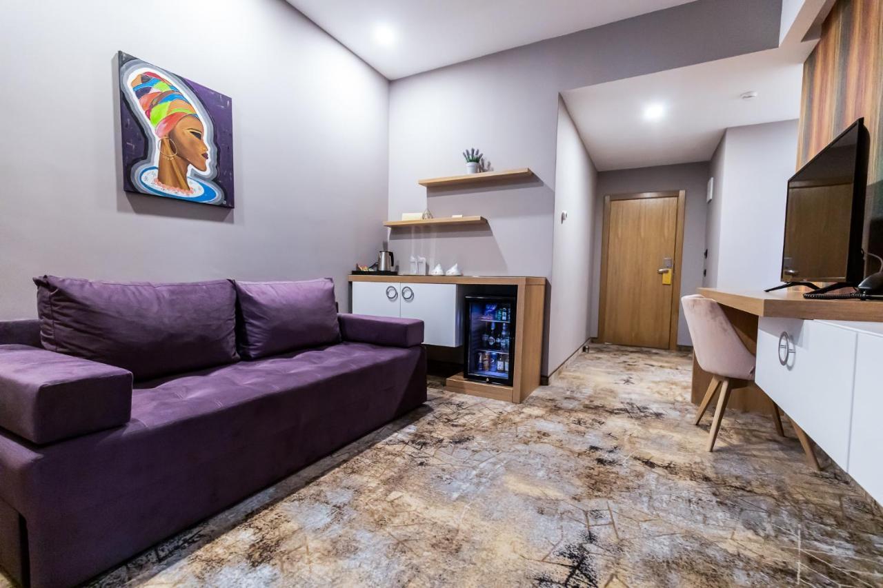 Grand View Hotel & Suites Copou Jászvásár Kültér fotó